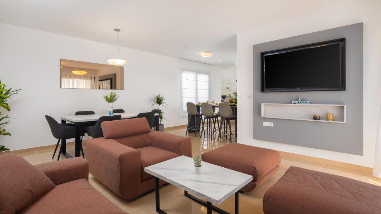 Villa Four Brothers - Penthouse Suite Подстрана Екстериор снимка